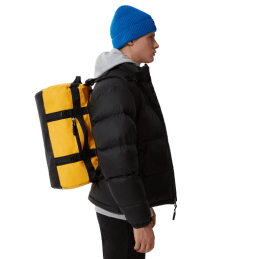 Achat sac de voyage The North Face BASE CAMP DUFFEL jaune porté