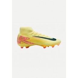 CHAUSSURE DE FOOTBALL NIKE...